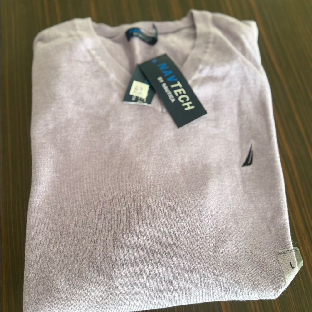 Nautica Men's Lavender Sweater Never worn. Lt purple   60/40